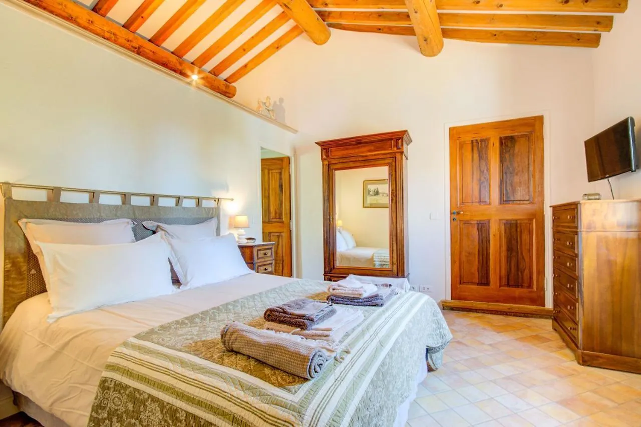 Holiday home Mas Du Perussier Villa Cucuron France