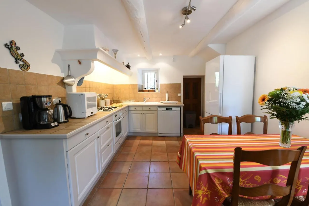 Holiday home Mas Du Perussier Villa Cucuron France